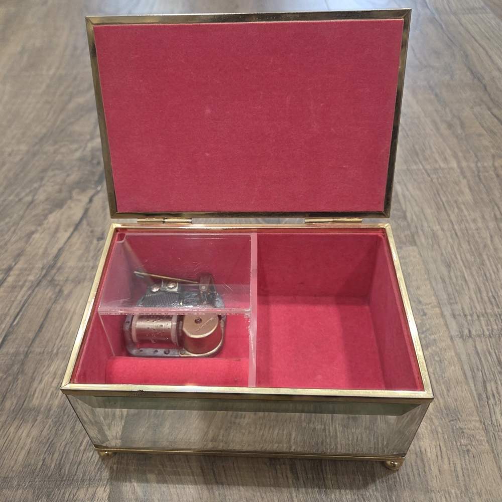 Vintage Schmid Mirrored Musical Jewellery Box With Velvet Interior - Picture 5 of 8